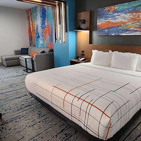La Quinta Inn & Suites By Wyndham Austin South Buitenkant foto