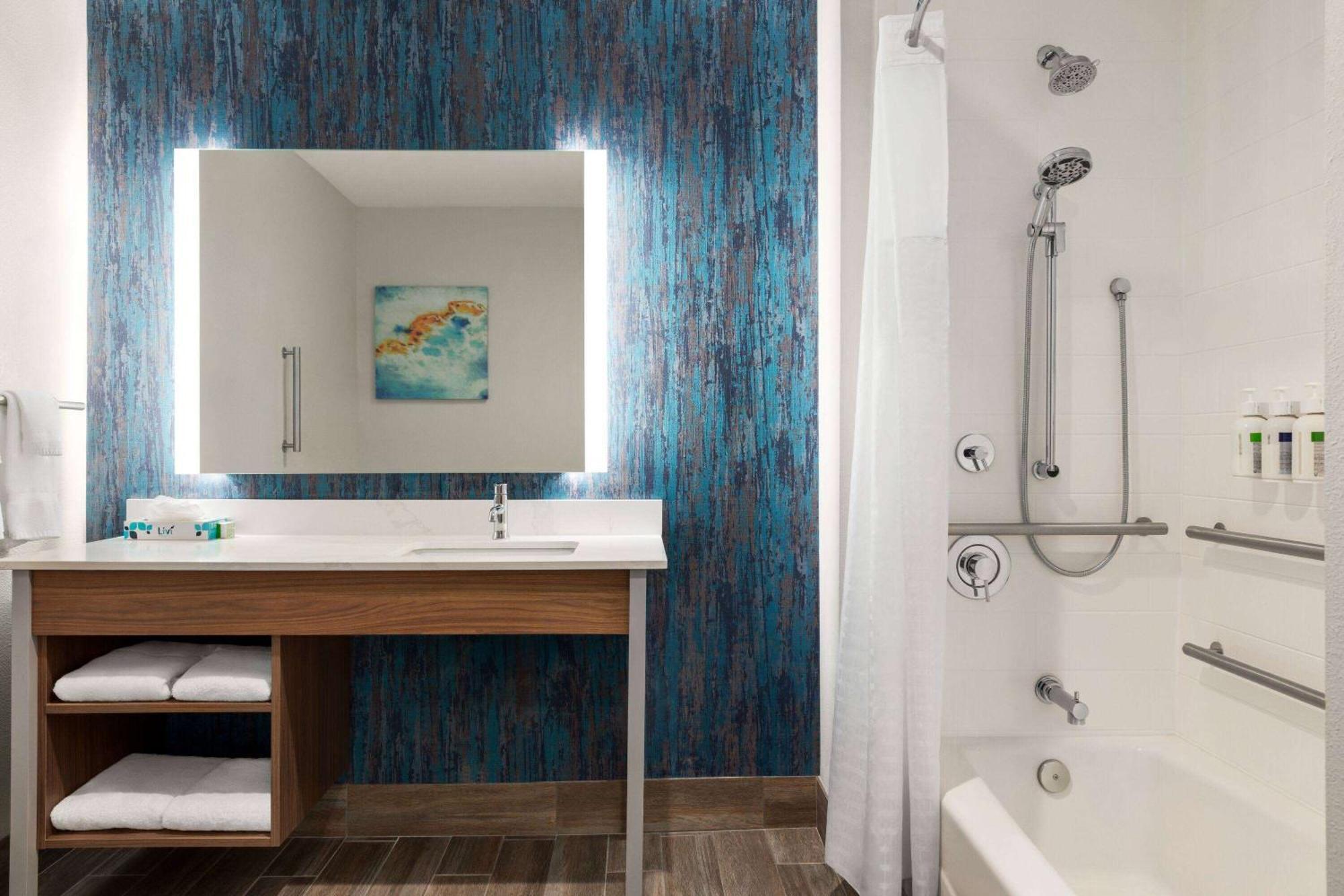 La Quinta Inn & Suites By Wyndham Austin South Buitenkant foto