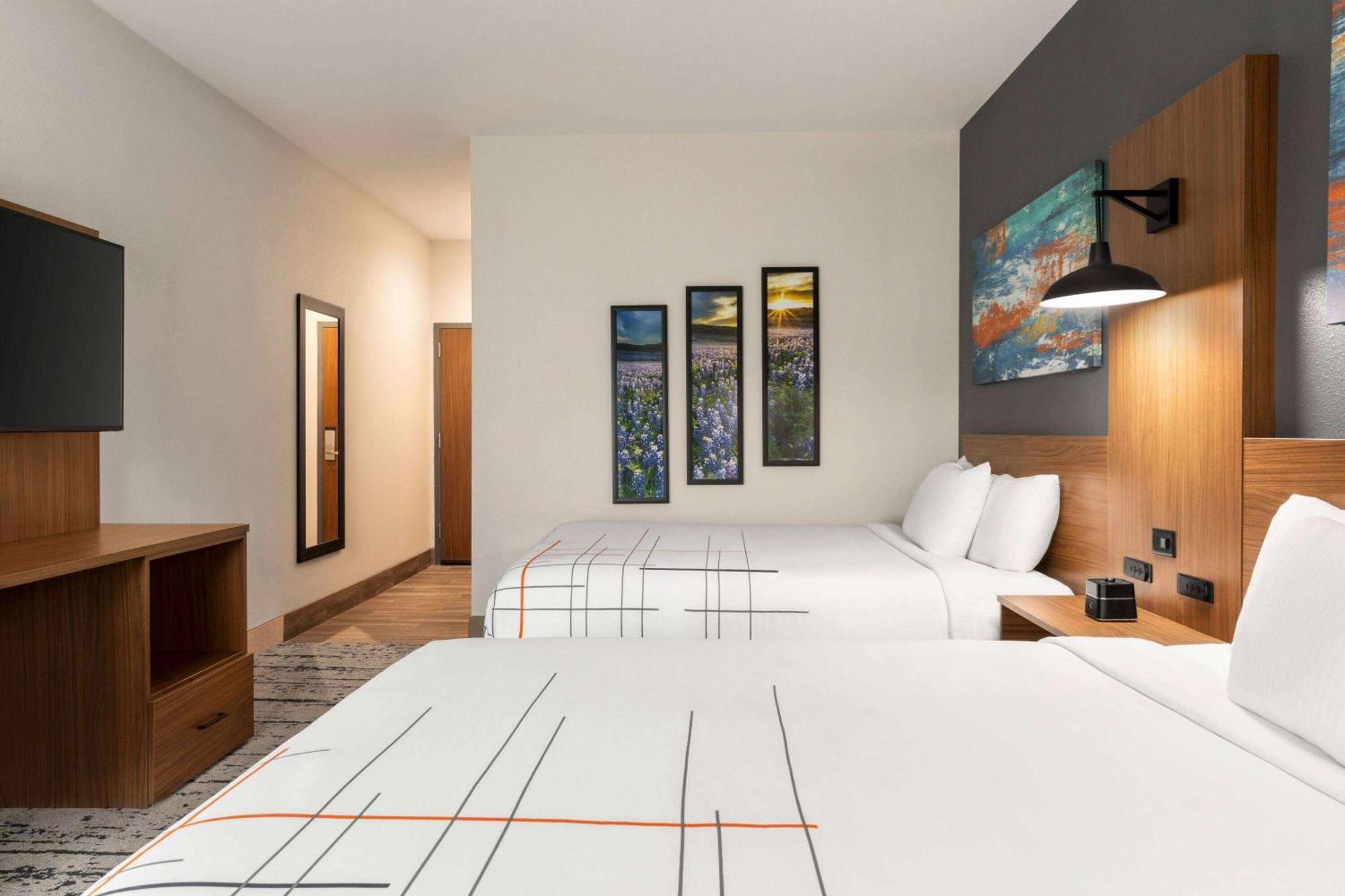 La Quinta Inn & Suites By Wyndham Austin South Buitenkant foto