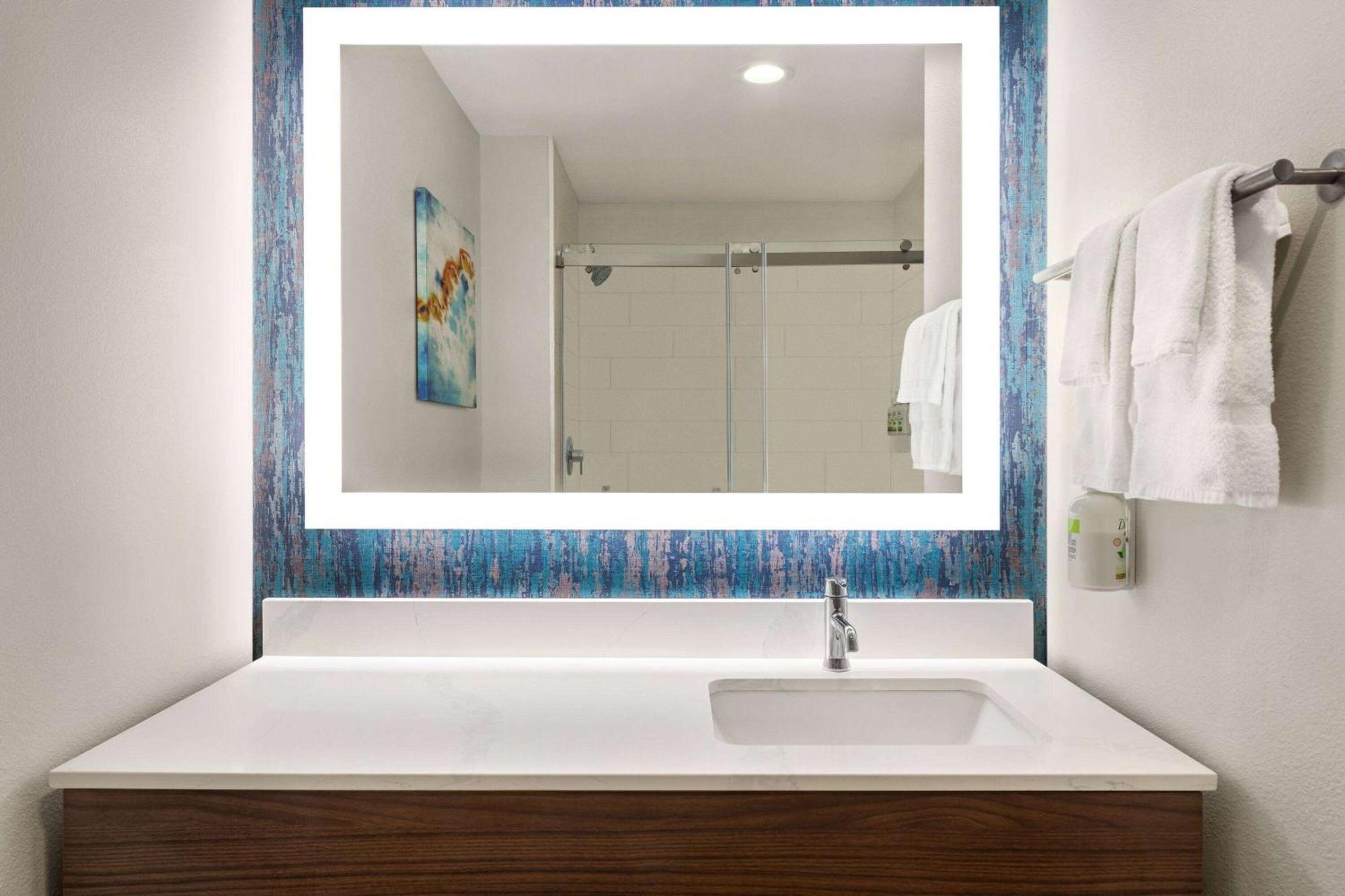 La Quinta Inn & Suites By Wyndham Austin South Buitenkant foto